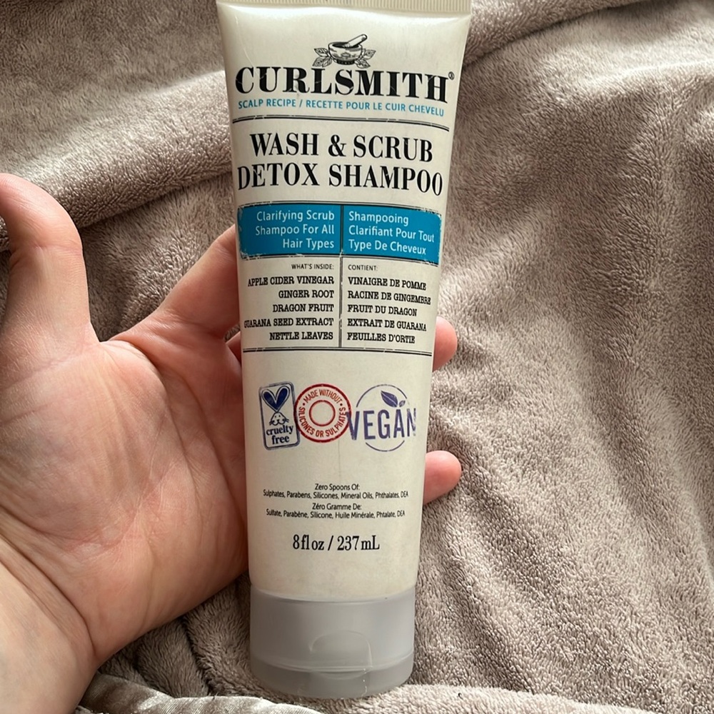 CURLSMITH WASH&SCRUB DETOX SHAMPOO - Picture 2 of 7
